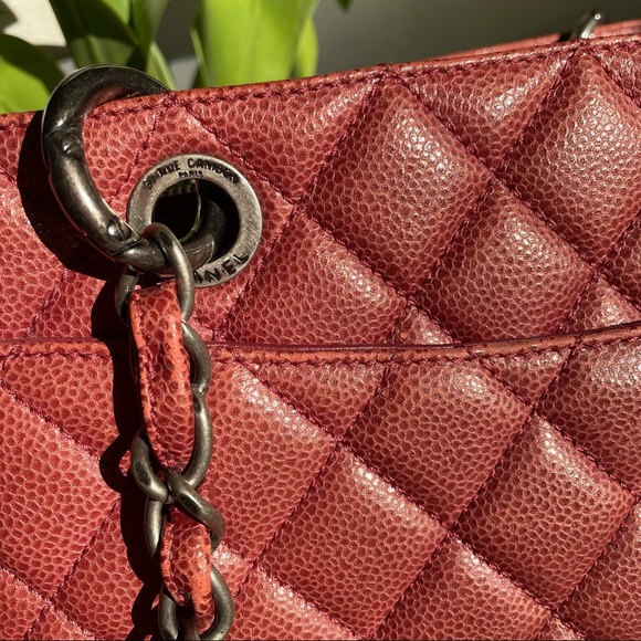 CHANEL Caviar Leather Red Grand Shopping Tote (GST) Bag - Picture 7 of 14